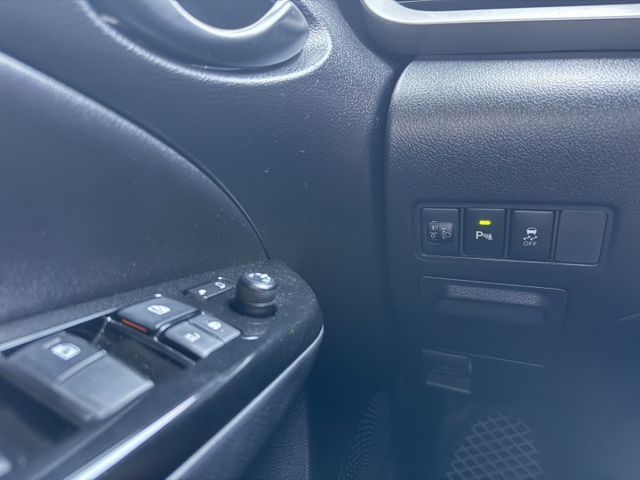 全車原鈑/電動後視鏡/前後雷達/藍芽影音  第12張相片