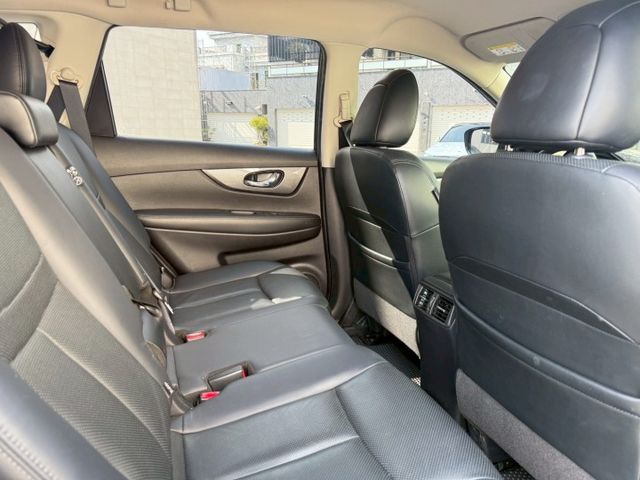全車原鈑/已認證/藍芽影音/定速/倒車影像  第13張相片