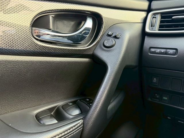全車原鈑/已認證/藍芽影音/定速/倒車影像  第16張相片