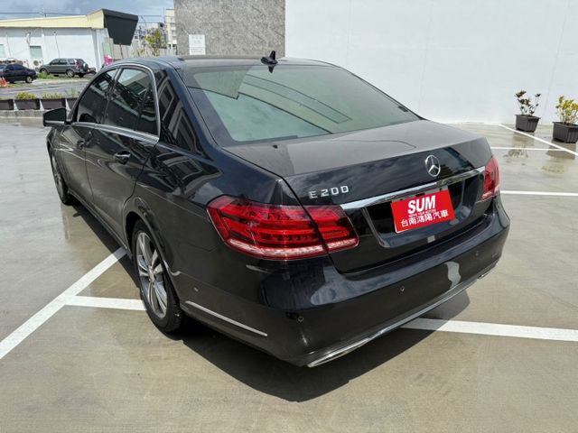 原鈑件/電動腰靠/前後雷達/實車在店  第3張相片