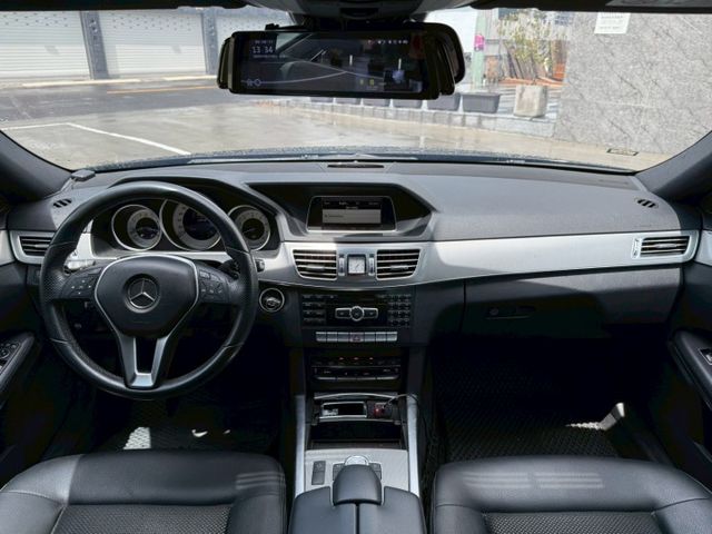 原鈑件/電動腰靠/前後雷達/實車在店  第5張相片