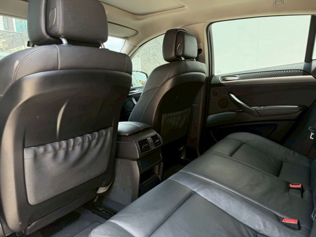 XDrive35i/全車原鈑/360環景/雙座電動椅/內外氣氛極佳  第16張相片