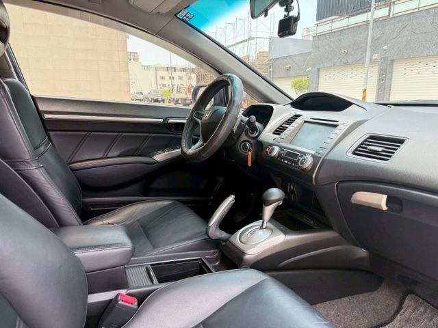 全車原鈑/無待修/藍芽影音/倒車螢幕  第7張相片