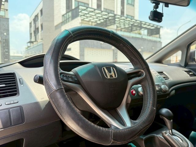 全車原鈑/無待修/藍芽影音/倒車螢幕  第8張相片