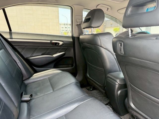 全車原鈑/無待修/藍芽影音/倒車螢幕  第11張相片