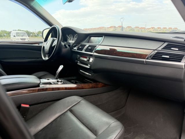 原鈑件/氣氛優質/車況良好/電動椅/定速/電尾門  第7張相片