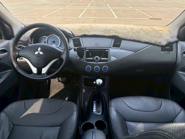 一手原廠保養/廂型/無重大事故/無泡水/里程保證  第5張相片