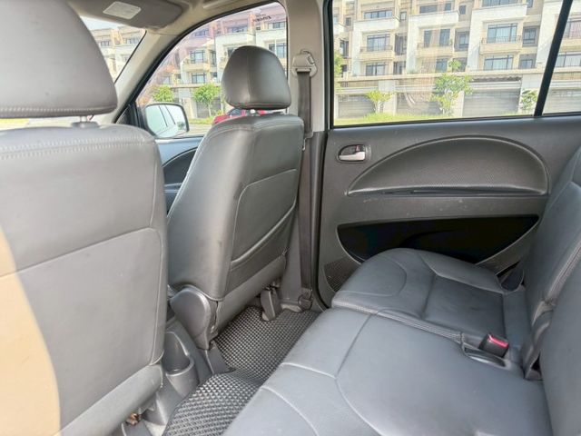 一手原廠保養/廂型/無重大事故/無泡水/里程保證  第11張相片