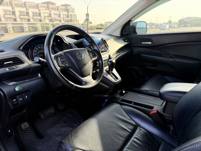 全車原鈑/里程保證/AppleCarplay/倒車影像/天窗/定速/循跡防滑  第6張相片