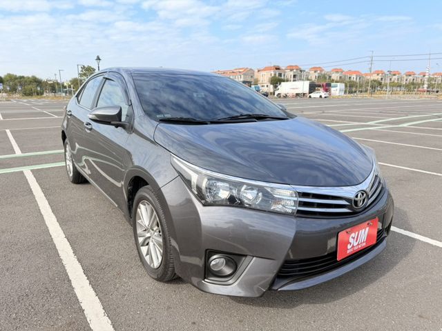 原鈑件/藍芽影音/免鑰匙/定速/抬頭顯示器/倒車顯影  第2張相片