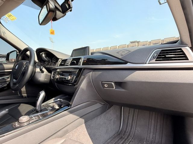 一手車/原鈑件/認證車/內外狀態極佳/排氣1.5  第10張相片