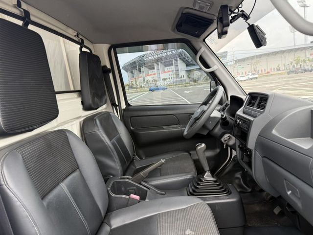 ✅一手貨車✅低里程✅可保固✅原鈑件✅車況氣氛真的漂亮  第7張相片