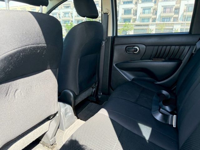 ABS/安全氣囊/車頂行李架/後座分離傾倒 /車頂行李架  第11張相片