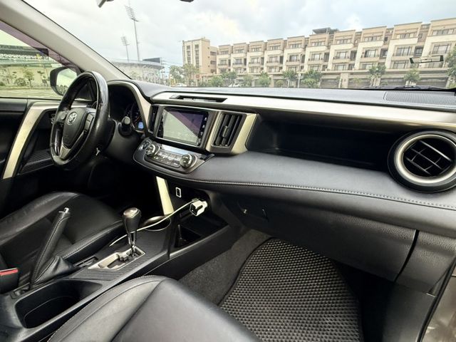 ✅原鈑件✅超低里程✅內外綿密✅倒車影像  第13張相片