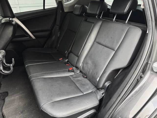 2.0豪華版 LED頭燈 電動椅 免鑰匙啟動 雙區恆溫 全車原版件  第6張相片