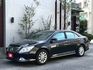 Toyota Camry 2.0 E 倒車顯影  恆溫空調 後座出風口....  第1張縮圖