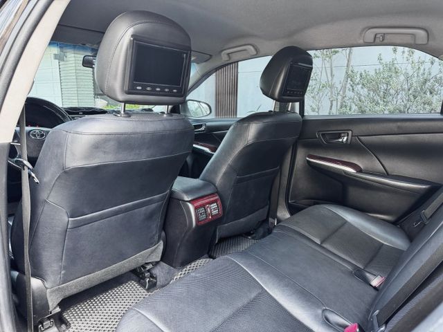 Toyota Camry 2.0 E 倒車顯影  恆溫空調 後座出風口....  第4張相片