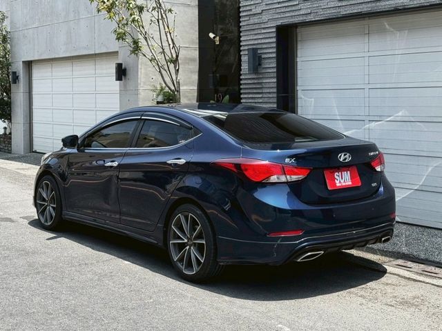 Hyundai Elantra EX 旗艦型 原版件 最頂規!  第2張相片
