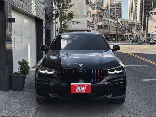 BMW X6 xDrive40i M Sport鉑金版 全景天窗 電動尾門 HUD抬頭顯示器  第3張相片