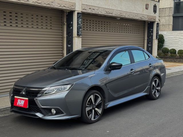 免鑰 定速 倒車影像輔助 電動折疊後視鏡 胎壓監控  第1張相片