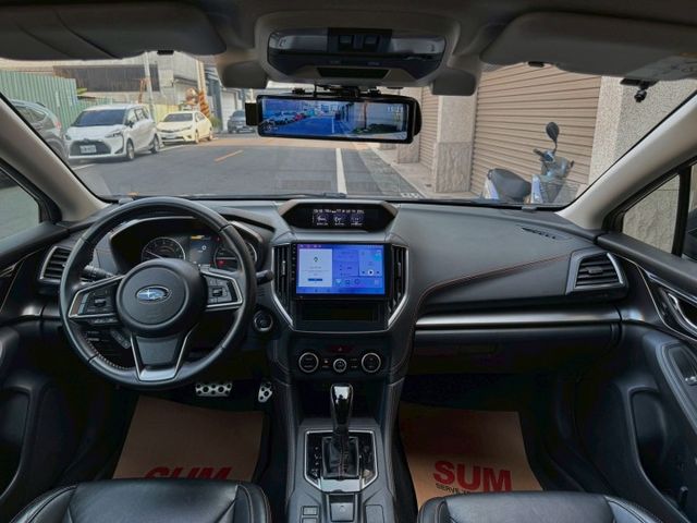 電動天窗 粉塵過濾器 駕駛座電動調整 雨滴感應雨刷 定速  第7張相片