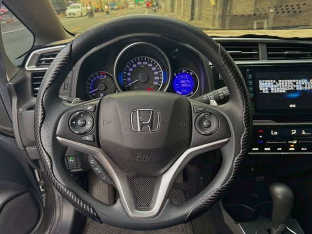 衛星導航 定速 免KEY 換檔撥片 恆溫空調  第8張相片