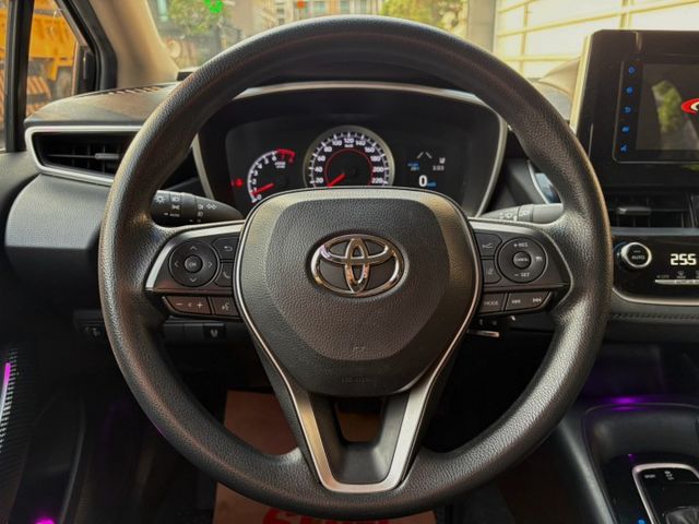 恆溫空調  後座出風口 抬頭顯示器 定速  第7張相片