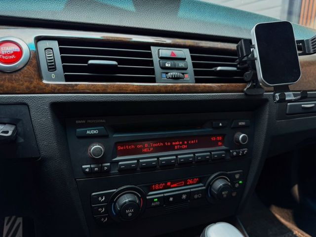 M版方向盤 定速 恆溫空調 電動天窗 雙前電動椅 車鑰一鍵啟動  第10張相片