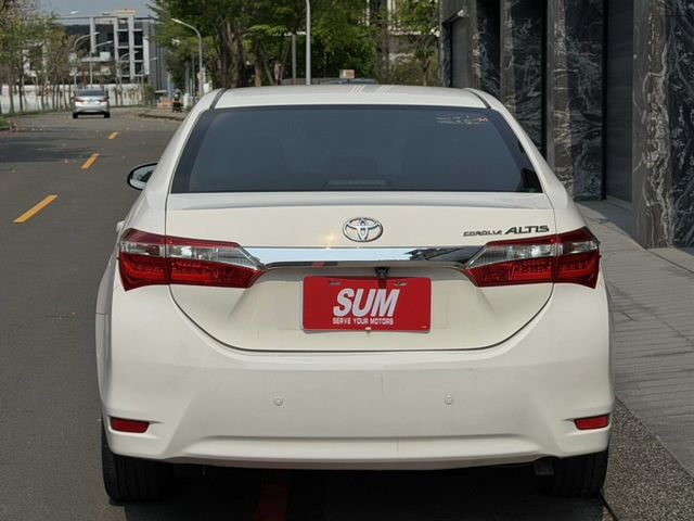 定速 恆溫空調 原廠導航 前後霧燈 電動摺疊後視鏡  第4張相片