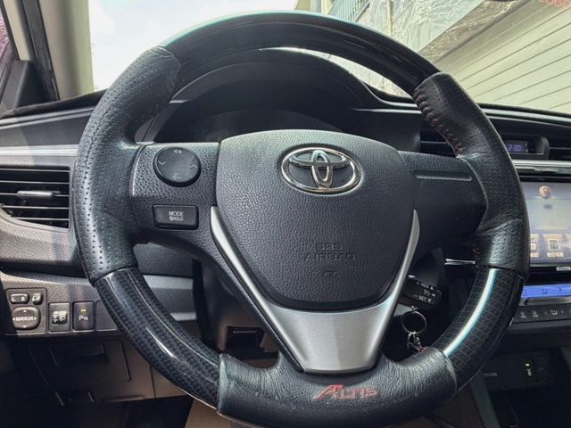 定速 恆溫空調 原廠導航 前後霧燈 電動摺疊後視鏡  第8張相片