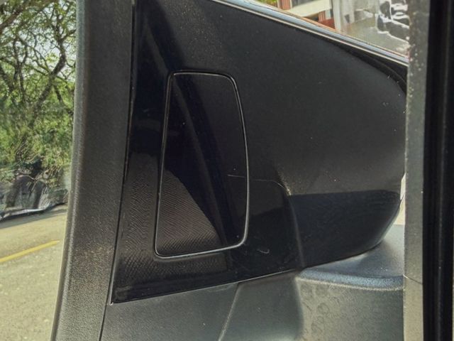 免KEY 定速 電子後視鏡 ACC主動跟車 自動煞停 環艙氣氛燈  第13張相片