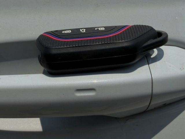 免KEY 定速 電子後視鏡 ACC主動跟車 自動煞停 環艙氣氛燈  第16張相片