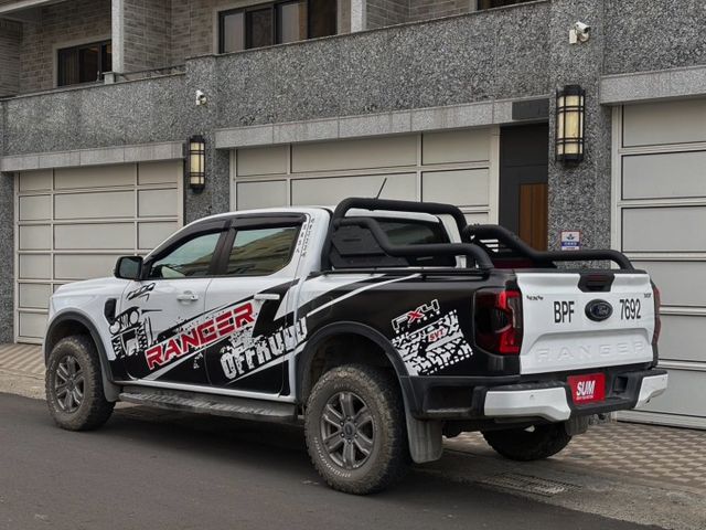 定速 雙驅恆溫 360自駕科技輔助系統 倒車顯影 後座出風口  第2張相片