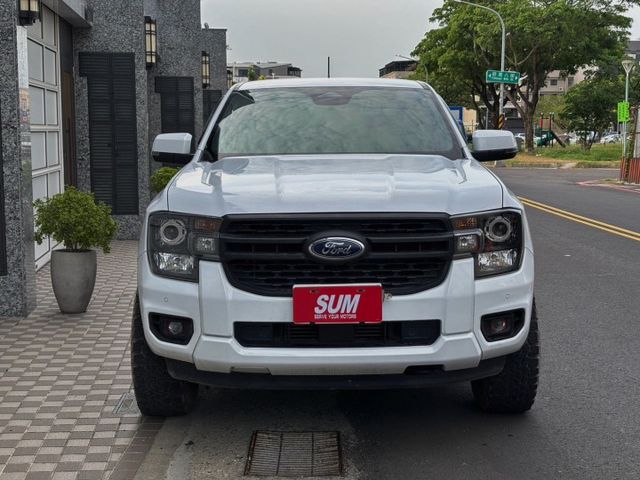 定速 雙驅恆溫 360自駕科技輔助系統 倒車顯影 後座出風口  第3張相片