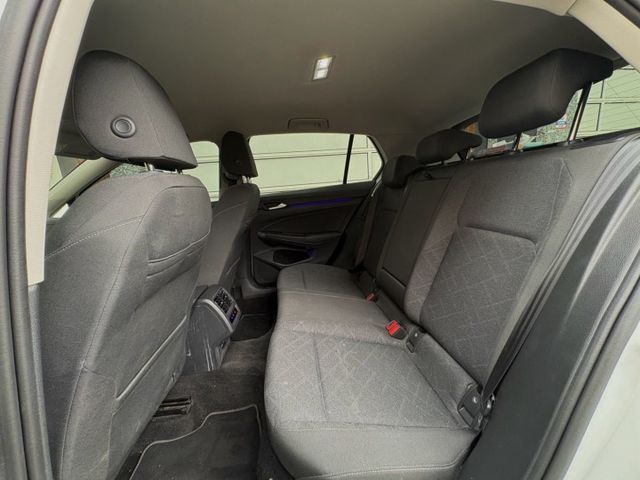 換檔撥片 織布座椅 定速 光感應自動頭燈 ACC主動跟車系統  第6張相片