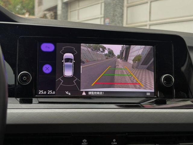 換檔撥片 織布座椅 定速 光感應自動頭燈 ACC主動跟車系統  第11張相片