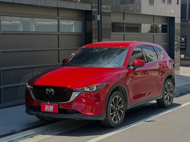 魂動紅 ACC自動跟車 電尾門 後座出風口 免鑰匙啟動  第1張相片