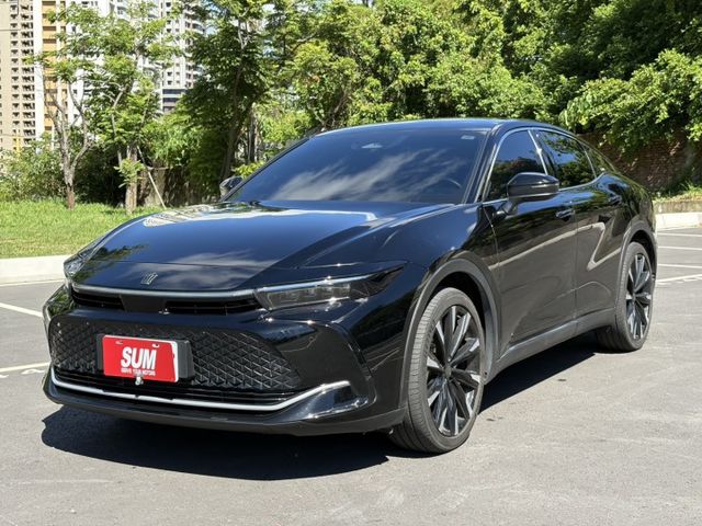 2.4皇家版 21吋大鋁圈 ACC跟車 環景 後座充電出風口  第1張相片