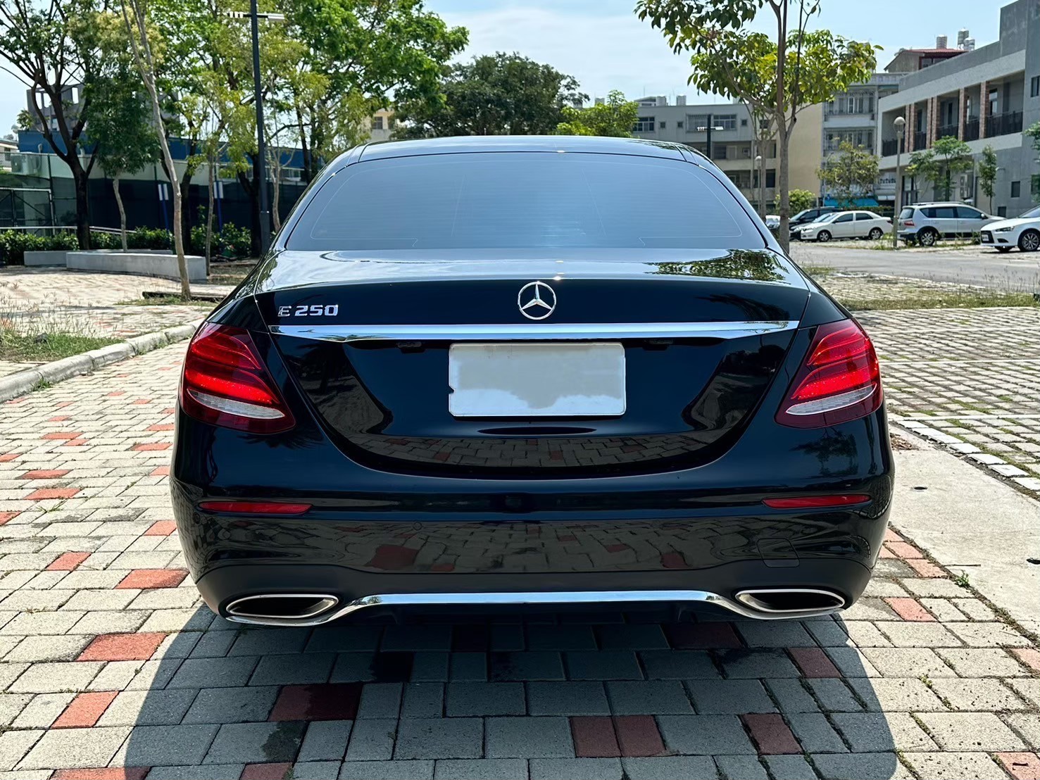 ☪2018年 BENZ賓士 E250 2.0L ☪歡迎搜尋粉絲專頁 【益群汽車】  第3張相片