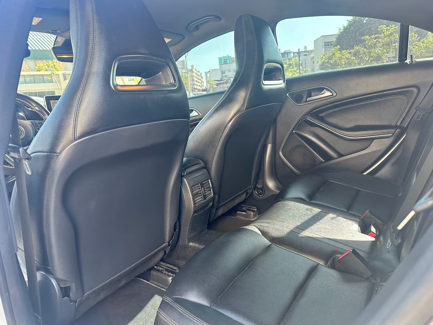 ☪2015年 BENZ賓士 CLA250 2.0L ☪歡迎搜尋粉絲專頁 【益群汽車】  第5張相片