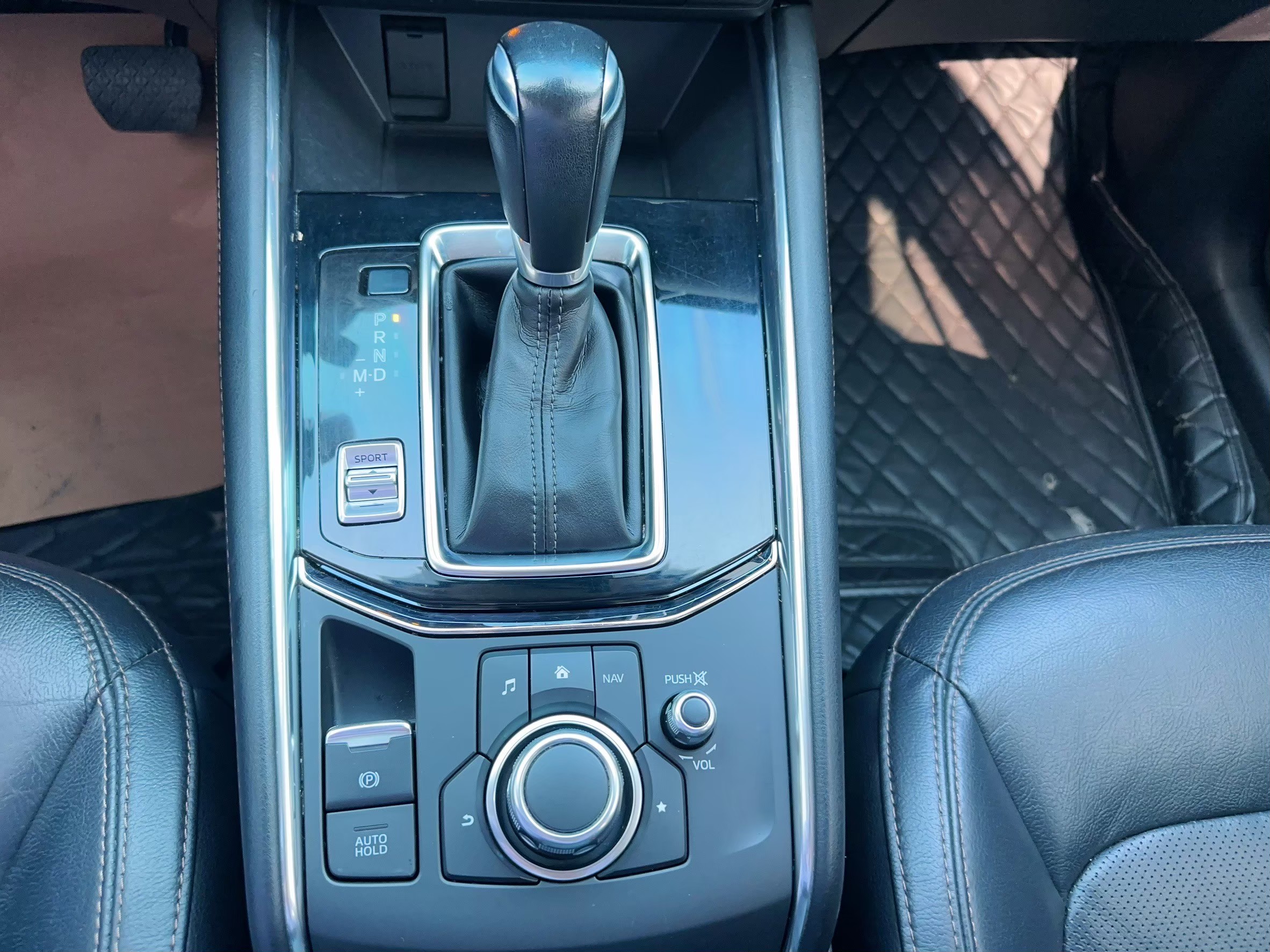 ☪2018年 MAZDA馬自達 CX-5旗艦 2.0L ☪歡迎搜尋粉絲專頁 【益群汽車】  第11張相片