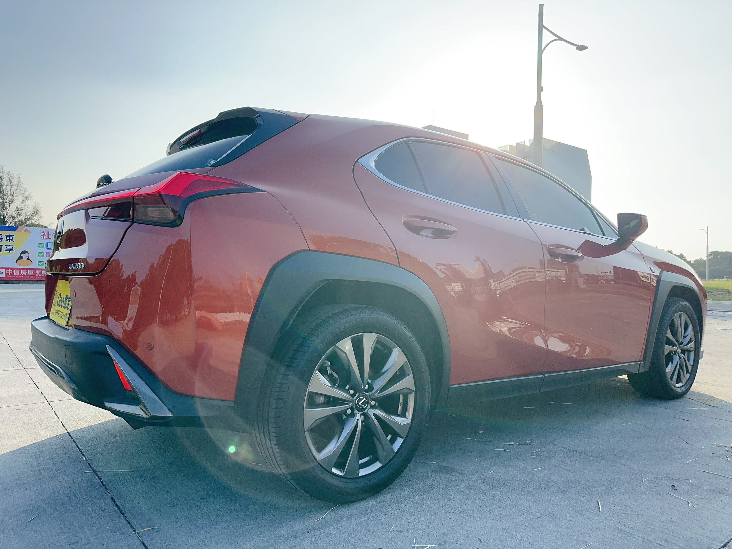 ☪2018年 LEXUS凌志 UX200 F-SPORT 2.0L ☪歡迎搜尋粉絲專頁 【益群汽車】  第4張相片