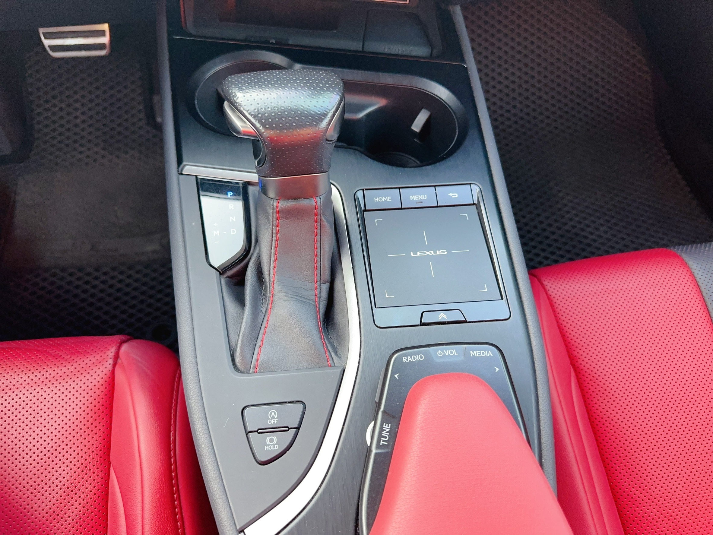☪2018年 LEXUS凌志 UX200 F-SPORT 2.0L ☪歡迎搜尋粉絲專頁 【益群汽車】  第10張相片