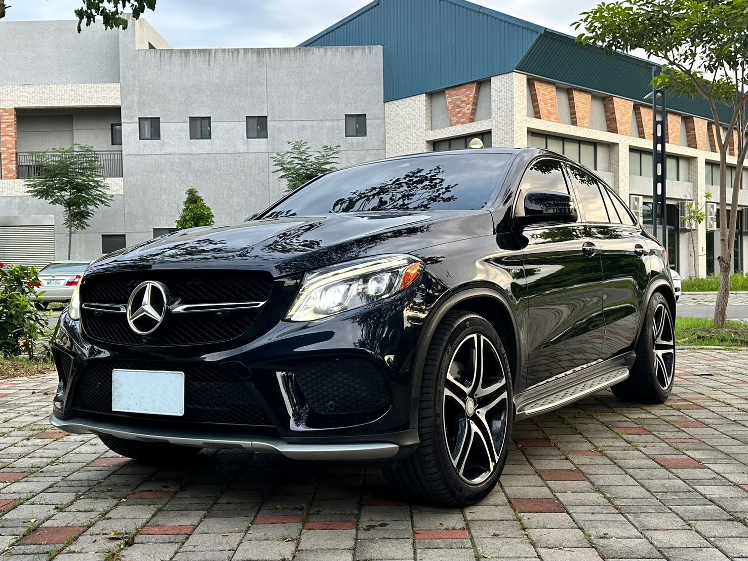 ☪2016年 BENZ賓士 GLE450 4MATIC 3.0L ☪歡迎搜尋粉絲專頁 【益群汽車】  第1張相片