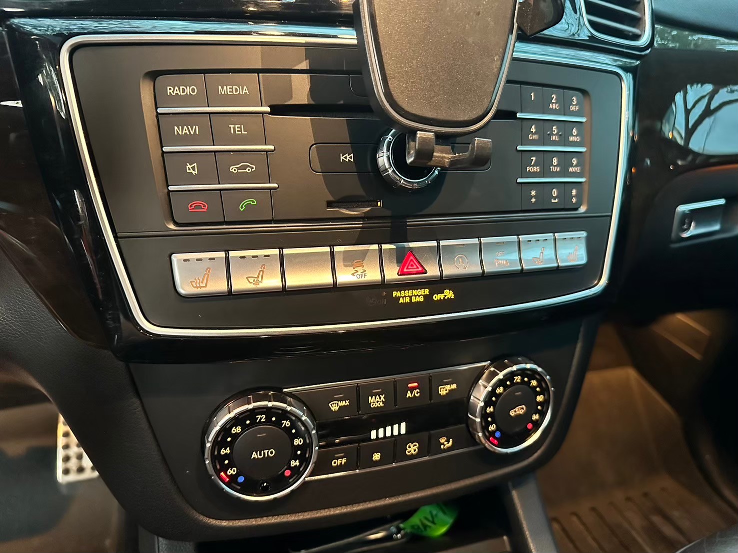 ☪2016年 BENZ賓士 GLE450 4MATIC 3.0L ☪歡迎搜尋粉絲專頁 【益群汽車】  第10張相片