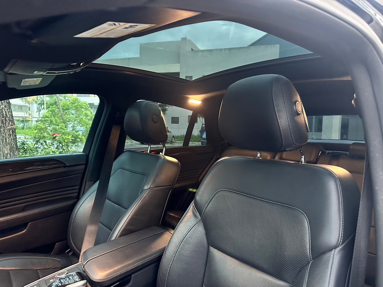 ☪2016年 BENZ賓士 GLE450 4MATIC 3.0L ☪歡迎搜尋粉絲專頁 【益群汽車】  第12張相片