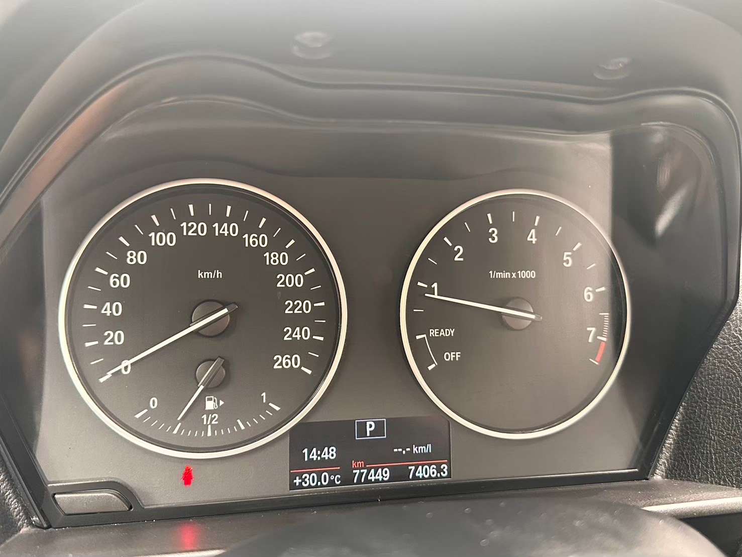 ☪2015年 寶馬 BMW 116i 五門掀背小車  里程僅跑7.8萬 1.6L  ☪歡迎搜尋粉絲專頁 【益群汽車】  第9張相片