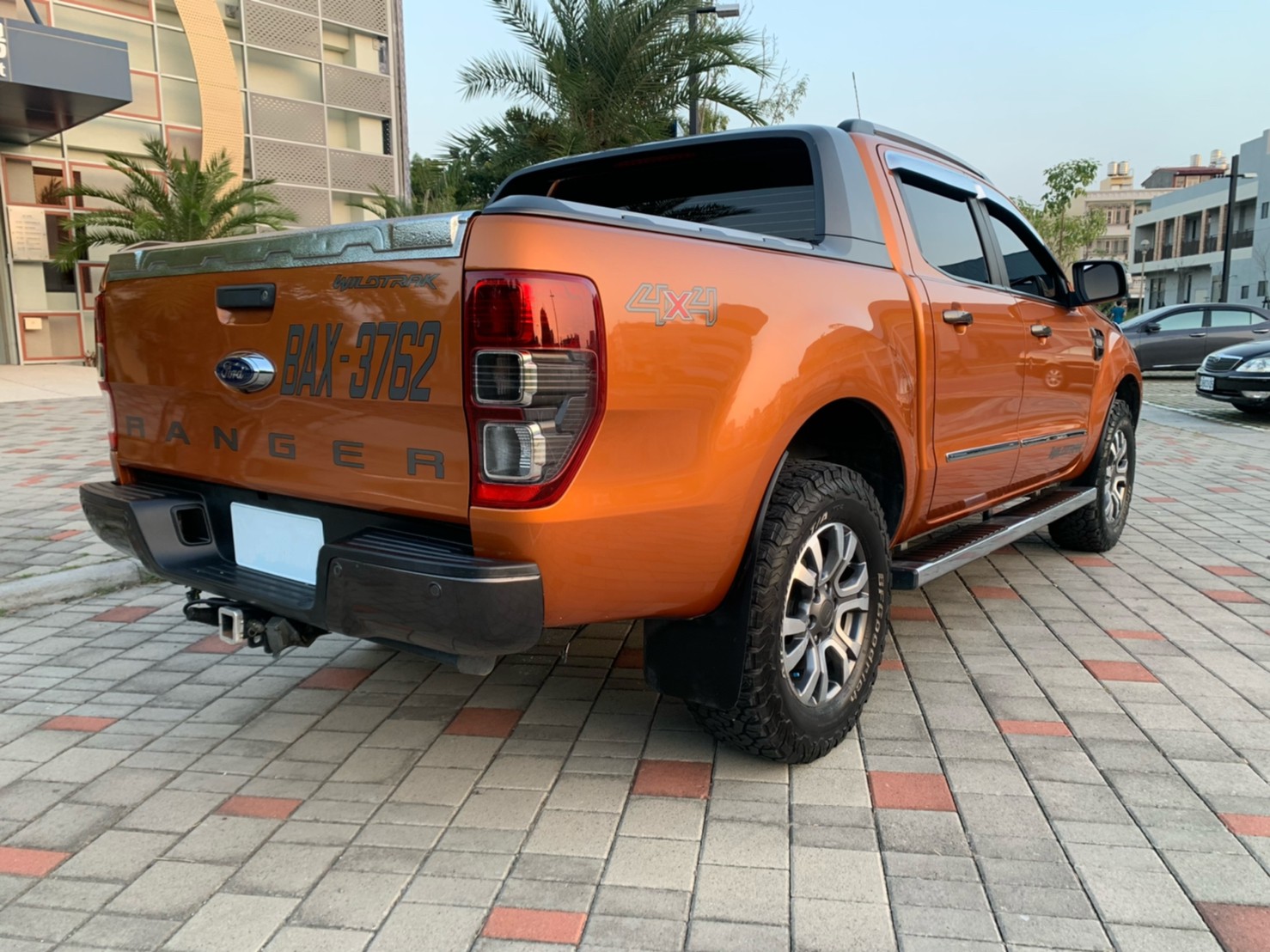 ☪2018年 FORD RANGER 4X4 3.2L ☪歡迎搜尋粉絲專頁 【益群汽車】  第4張相片