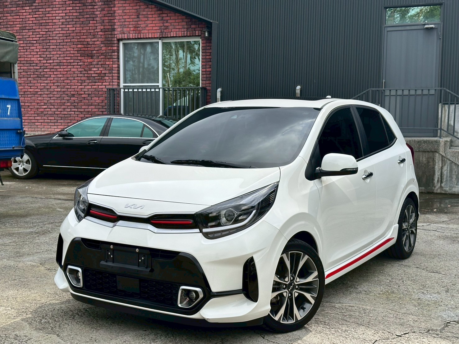 ☪2023年 KIA 起亞 PICANTO 皮卡丘 GT-LINE 1.2L ☪歡迎搜尋粉絲專頁 【益群汽車】  第1張相片