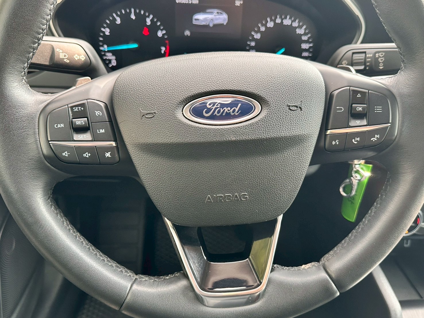 ☪2019年 FORD FOCUS 4D 182時尚型 里程6.1萬 1.5L ☪歡迎搜尋粉絲專頁 【益群汽車】  第7張相片
